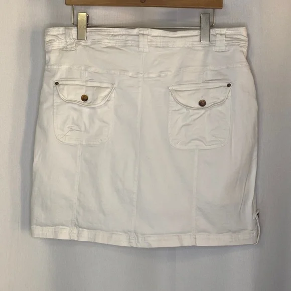 American Eagle Skort Ladies Size 14 - Picture 2 of 8